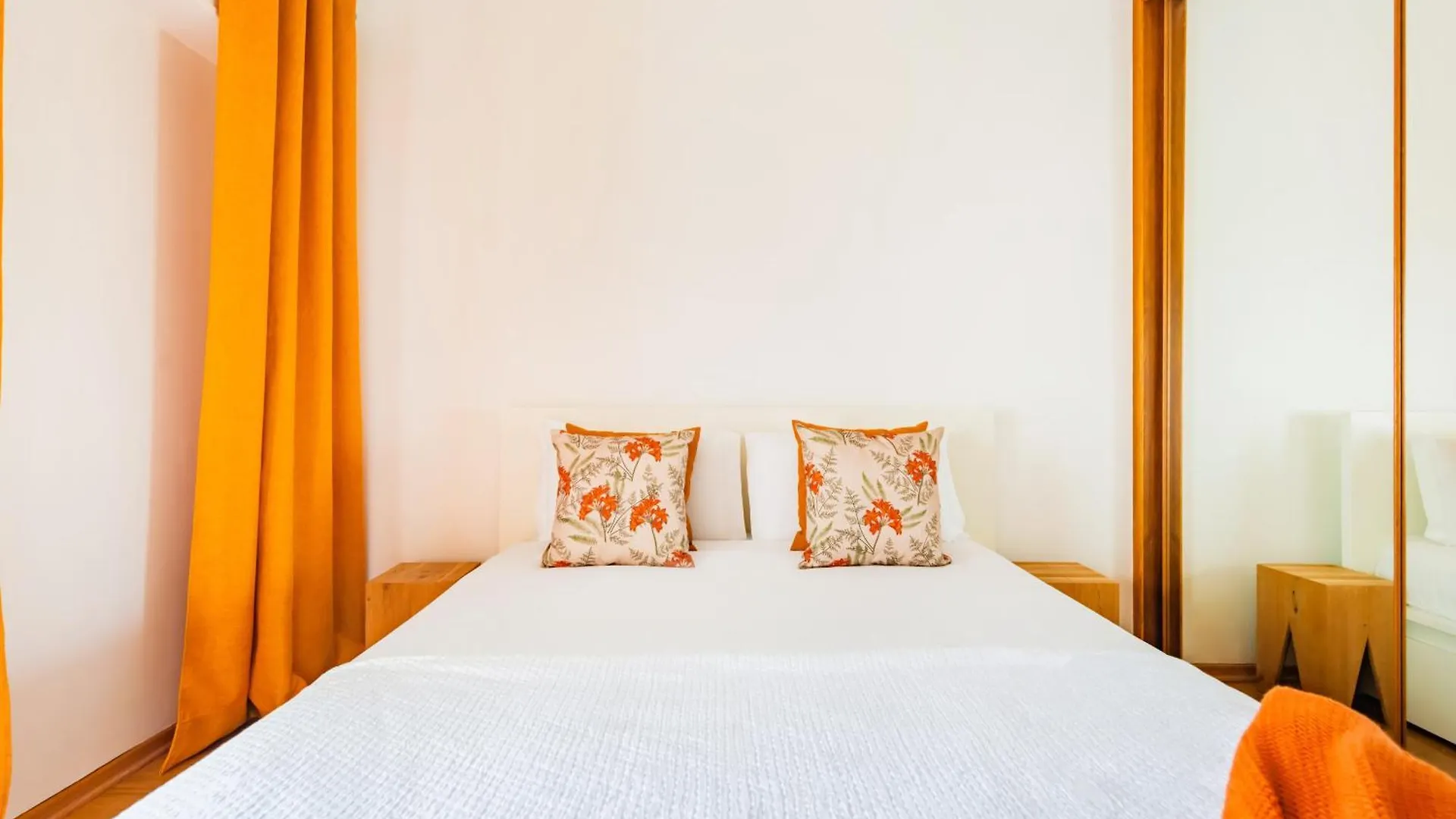 Santo Amaro Beach Family Stays Oeiras